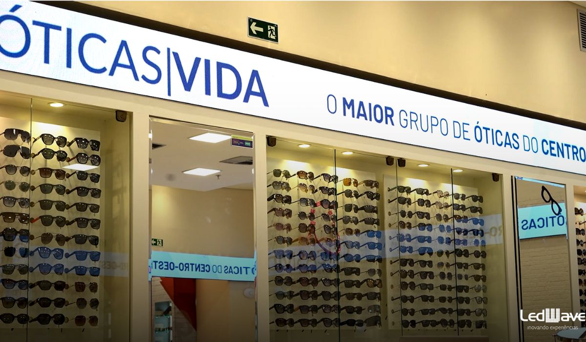 Painel de LED para óticas