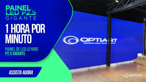 Painel de LED P2.5 de grande porte — instalação Optiart em timelapse