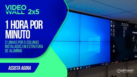 VideoWall 2x5 com perfil de alumínio — instalação Optiart em timelapse